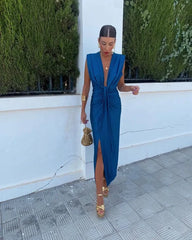 Amelia – Soft pleats, modern elegance